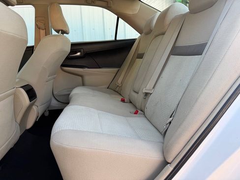 Used 2013 Toyota Camry LE FWD image 24