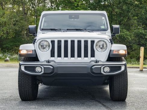 Used 2022 Jeep Wrangler Unlimited Sahara w/ Dual Top Group image 2