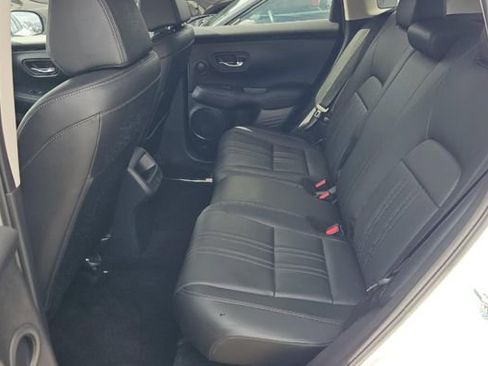 Used 2025 Honda HR-V EX-L image 11