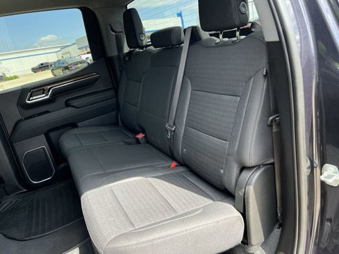Used 2023 Chevrolet Silverado 1500 LT AWD/4WD image 25