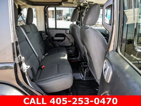 Used 2018 Jeep Wrangler Unlimited Sport S AWD/4WD image 17