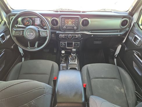 Used 2018 Jeep Wrangler Unlimited Sport AWD/4WD image 17