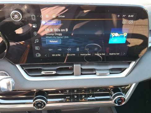 Used 2025 Chevrolet Equinox LT FWD image 12