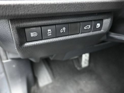 Used 2026 Toyota Camry SE FWD image 13