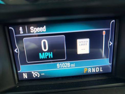 Used 2017 Buick Envision Essence FWD image 16
