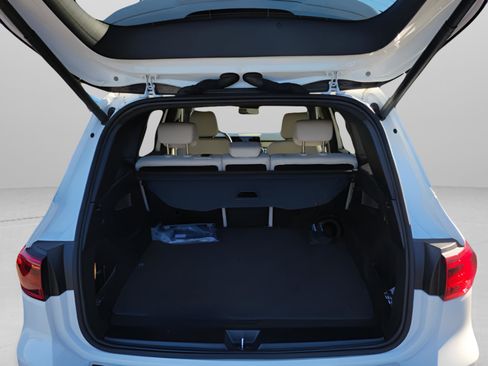 Certified 2025 Mercedes-Benz GLB 250 image 29