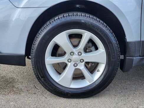 Used 2013 Subaru Outback 2.5i Premium image 9