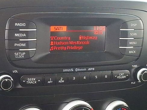 Used 2016 Kia Soul image 23