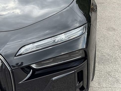 Used 2024 BMW i7 eDrive50 w/ M Sport Package RWD image 10