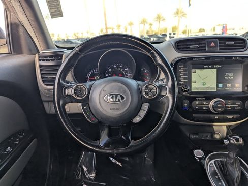 Used 2015 Kia Soul + w/ Primo Package image 25