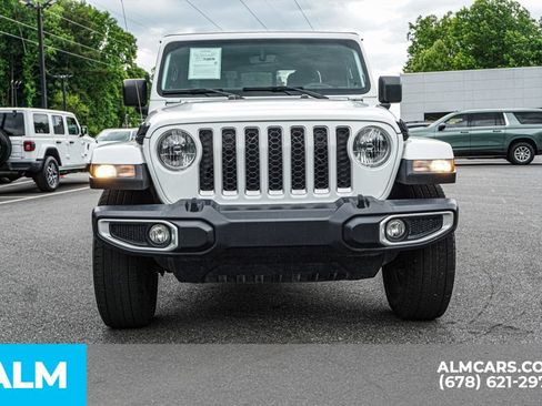 Used 2023 Jeep Gladiator Overland AWD/4WD image 9