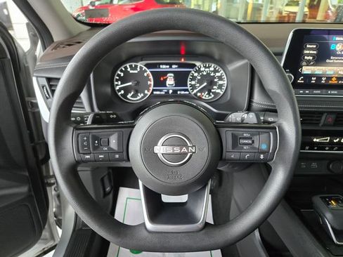 Used 2023 Nissan Rogue SV AWD/4WD image 26