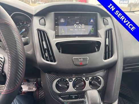 Used 2014 Ford Focus SE image 6