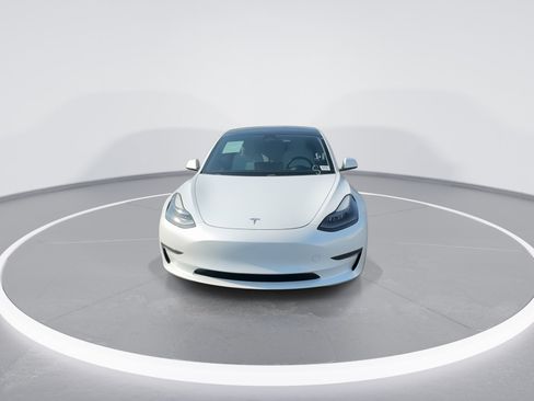 Used 2021 Tesla Model 3 Standard Range Plus RWD image 6