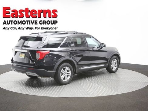 Used 2022 Ford Explorer XLT w/ Equipment Group 202A AWD/4WD image 40