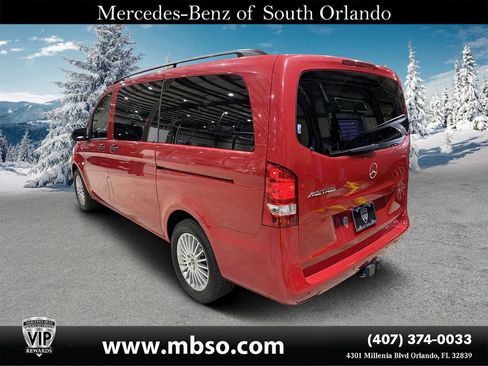 Used 2023 Mercedes-Benz Metris Passenger image 17