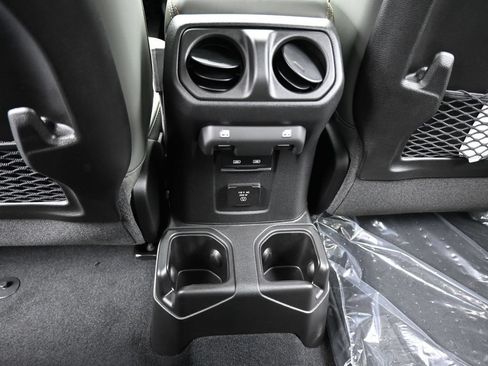New 2026 Jeep Gladiator Mojave AWD/4WD image 32