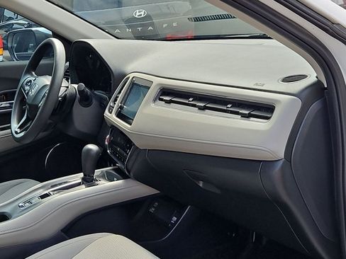 Used 2021 Honda HR-V EX image 19