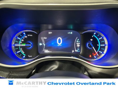 Used 2022 Chrysler Pacifica Touring-L FWD image 13