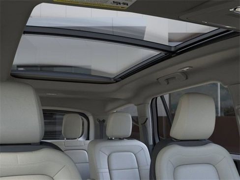 New 2025 Lincoln Aviator Reserve w/ Illumination Package image 22