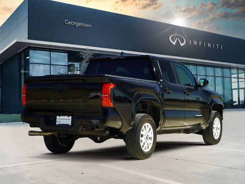 Used 2024 Toyota Tacoma SR5 image 5