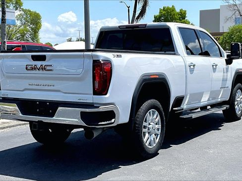 Used 2022 GMC Sierra 2500 SLT w/ SLT Premium Package AWD/4WD image 4