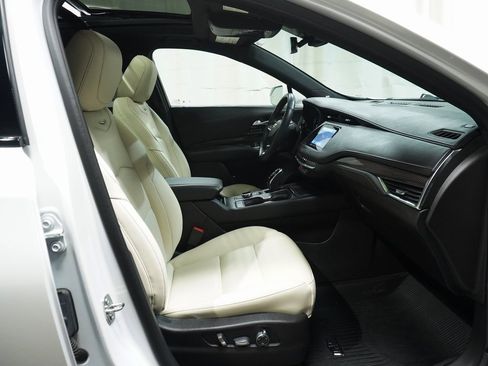 Used 2020 Cadillac XT4 Sport w/ Driver Assist Package image 13