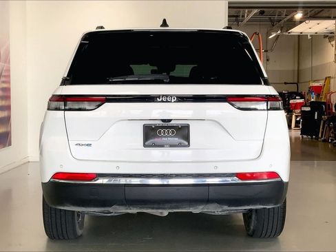 Used 2022 Jeep Grand Cherokee Limited 4xe AWD/4WD image 5