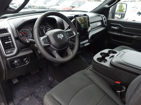 Used 2025 RAM 2500 Big Horn AWD/4WD image 13