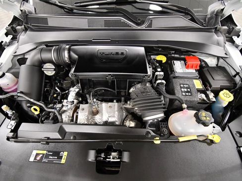 Used 2025 Jeep Compass Limited AWD/4WD image 12