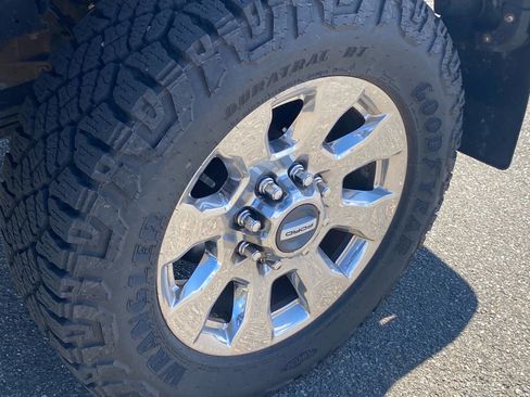 Used 2017 Ford F250 Lariat w/ Lariat Ultimate Package image 25