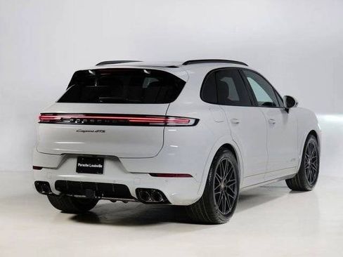 New 2026 Porsche Cayenne GTS AWD/4WD image 9