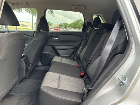 Used 2025 Nissan Rogue SV AWD/4WD image 21
