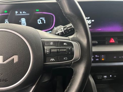 Certified 2023 Kia Sportage EX image 18