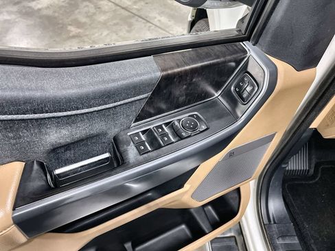 Used 2021 Ford F150 Lariat RWD image 15