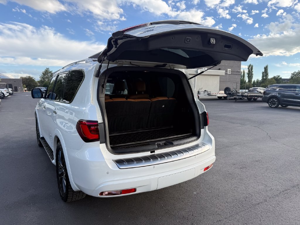 Used 2024 INFINITI QX80 Sensory w/ Cargo Package AWD/4WD image 12