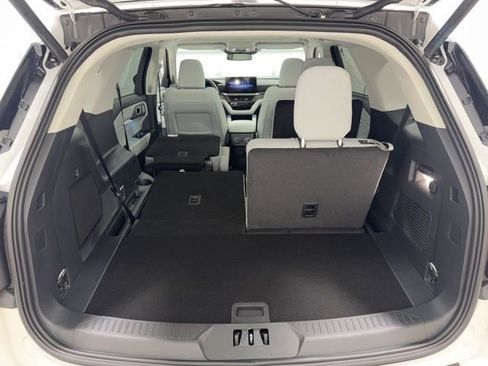 New 2026 Ford Explorer Platinum w/ LUX Leather Package image 40