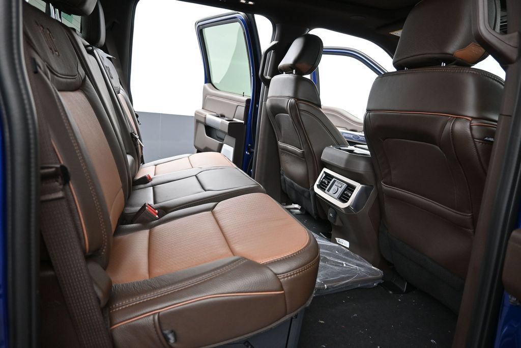 New 2026 Ford F250 King Ranch w/ FX4 Off-Road Package AWD/4WD image 24