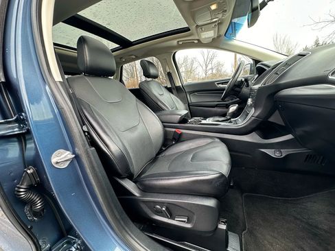 Used 2018 Ford Edge Titanium w/ Equipment Group 301A image 15