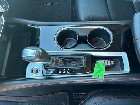 Used 2024 Nissan Altima 2.5 SR image 27