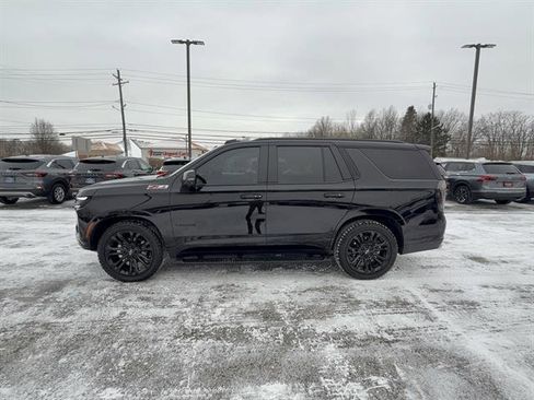 Used 2025 Chevrolet Tahoe Z71 image 2