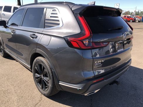Used 2024 Honda CR-V Sport Touring image 4
