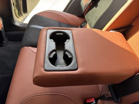 Used 2025 MAZDA CX-30 Carbon image 39