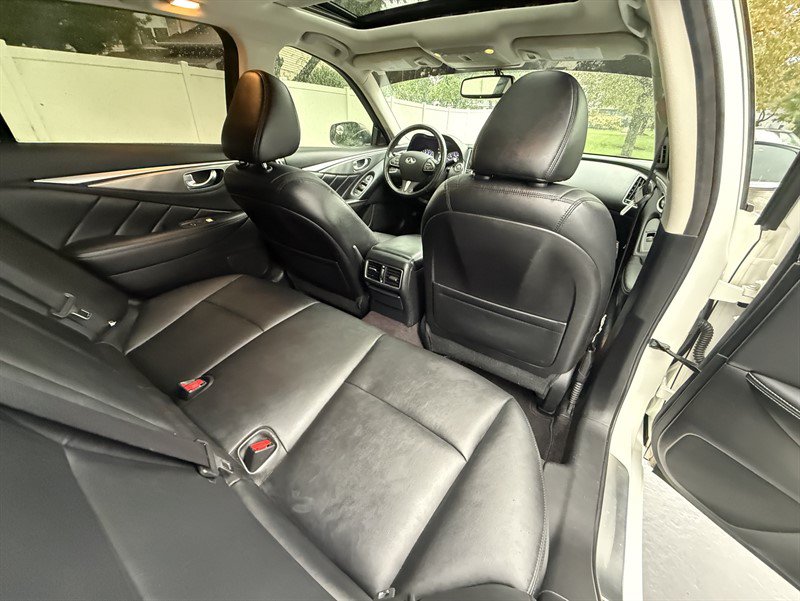 Used 2015 INFINITI Q50 Premium w/ Navigation Package AWD/4WD image 20