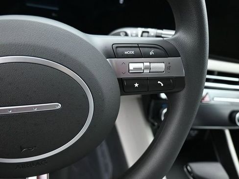 New 2026 Hyundai Tucson SEL image 18