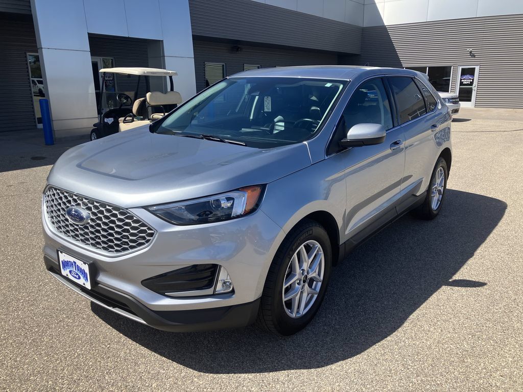 Used 2024 Ford Edge SEL w/ Convenience Package AWD/4WD image 2