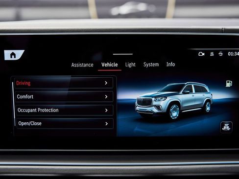 Used 2024 Mercedes-Benz Maybach GLS 600 4MATIC image 82