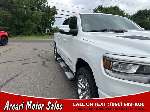 Used 2024 RAM 1500 Laramie AWD/4WD image 10