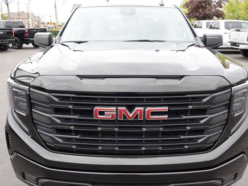 Used 2023 GMC Sierra 1500 Pro w/ Graphite Edition AWD/4WD image 7