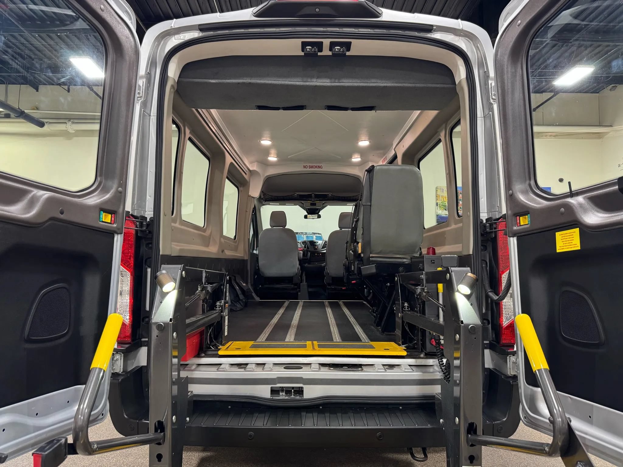 Used 2019 Ford Transit 250 148 Medium Roof RWD image 48